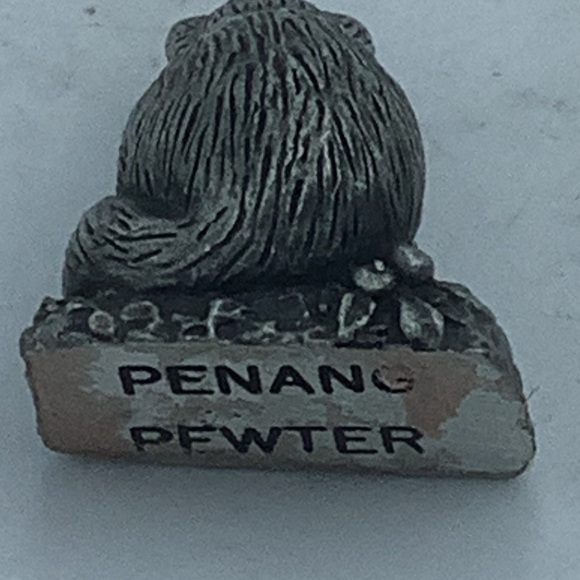 Two Pewter Miniature Animal Figurines- Raccoon and Pelican - Picture 6 of 14